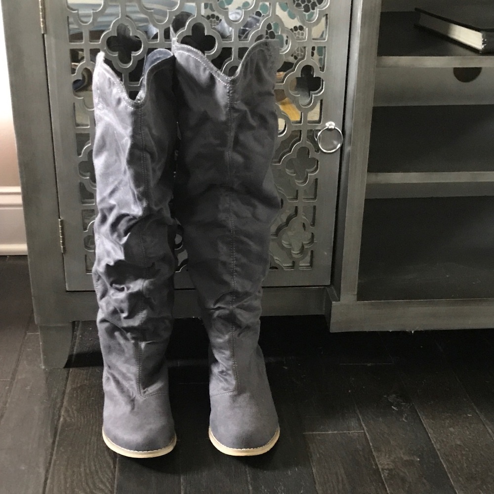 Gray Meredy Boots